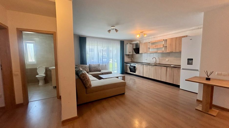 Apartament 3 camere cu curte proprie Selimbar - Poză 10