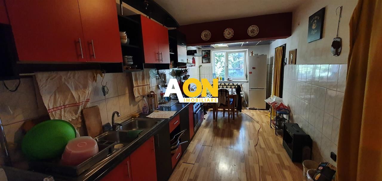 Casa cu 5 camere, 1500 mp teren, Centru. Pretabila pentru muncitori - Poză 5