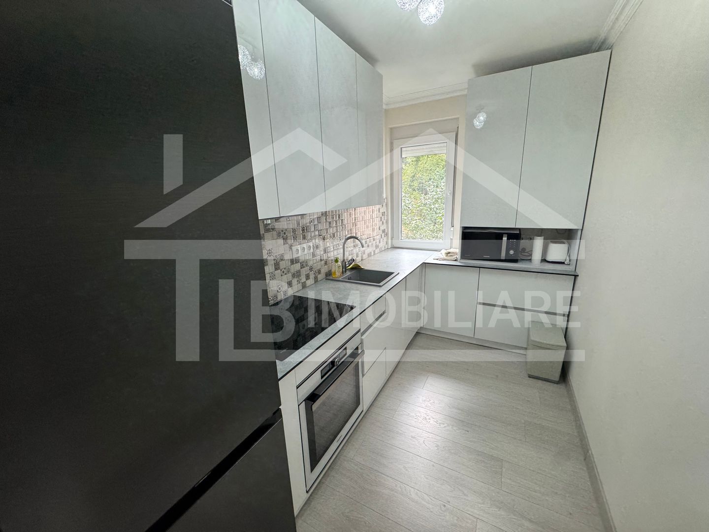 Apartament cu 3 camere, 80mp, Zona UMFST - Poză 13