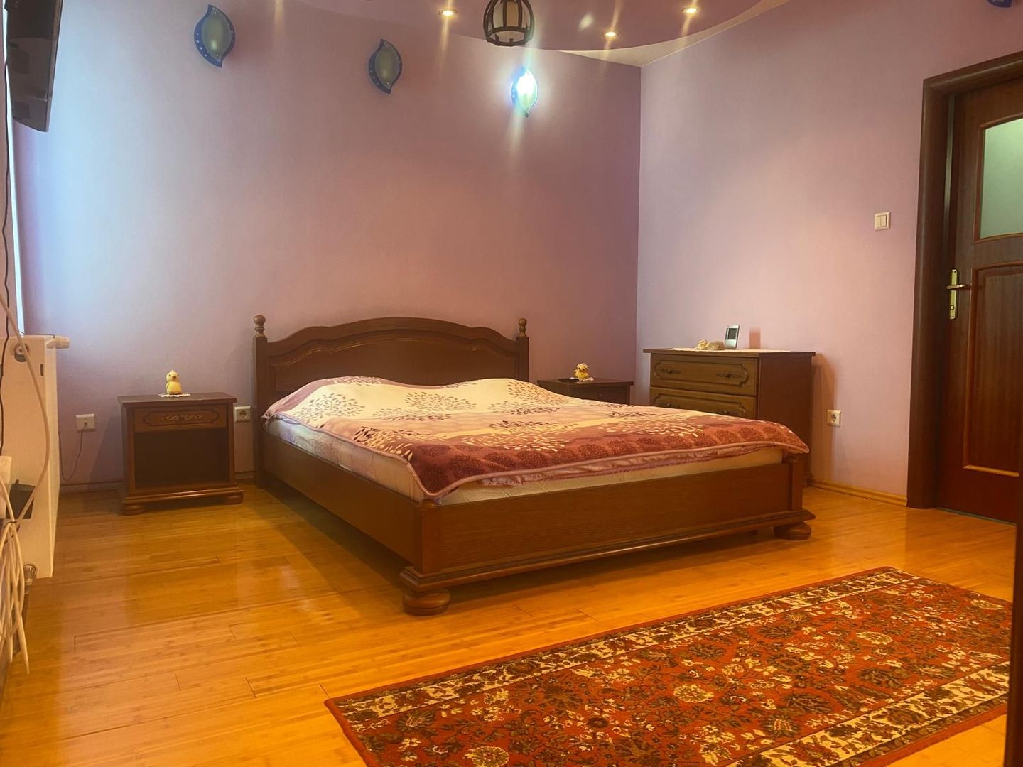 Oportunitate:clinica, birouri etc! Vanzare casa cu 4 camere-Targoviste - Poză 4