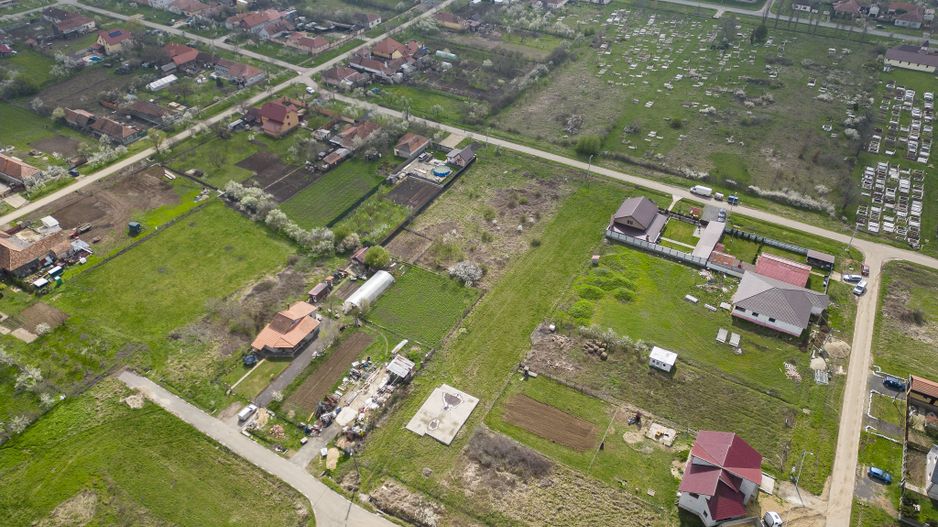 Teren intravilan cu fundație in Frumuseni - Poză 5