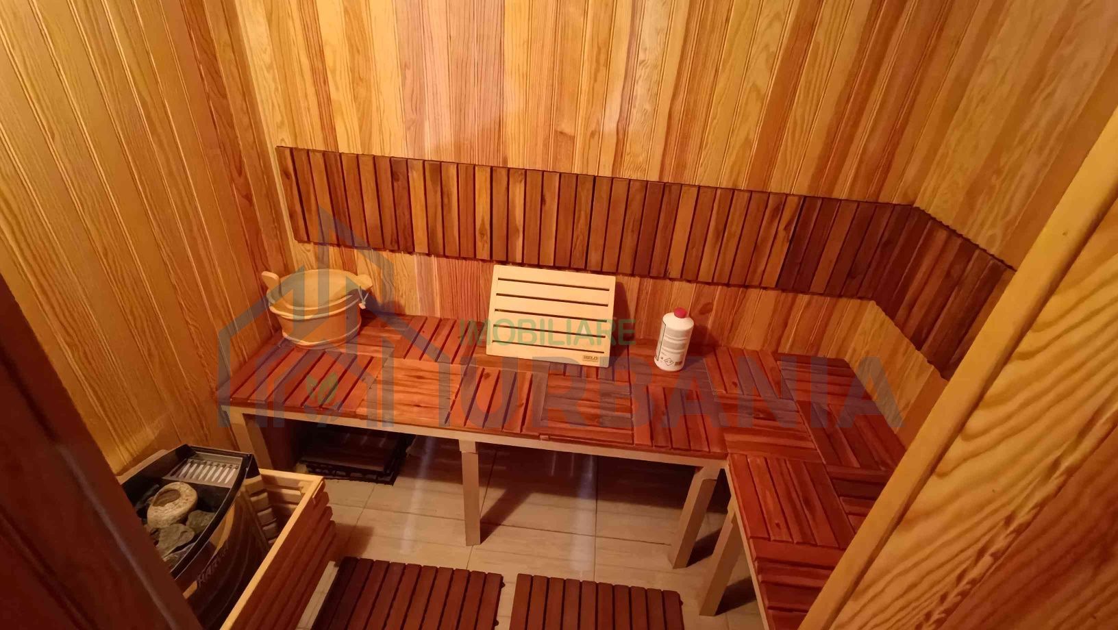 Vila de vânzare în Bârnova – Bucium, 5 camere, cu saună și piscină - Poză 6