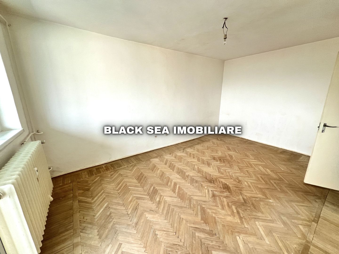 Apartament 2 camere zona Ciresica,  Decomandat - Ocazie Unica - Poză 4