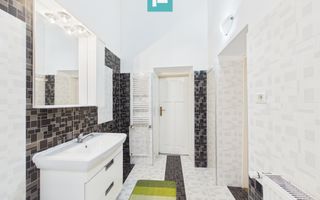 Apartament generos cu 3 camere – Zona Centrală - Poză 11