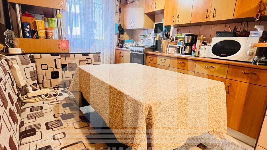 Apartament 3 camere Cetate-Closca, etaj 2, finisat - Poză 4