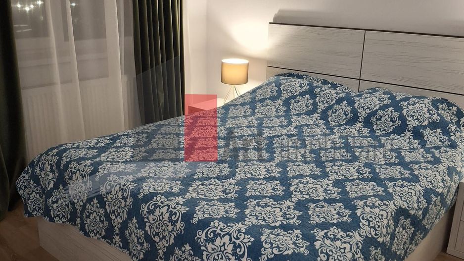 Apartament cu doua camere-1 Decembrie-Nicolae Teclu-cu centrala+loc de parcare - Poză 3