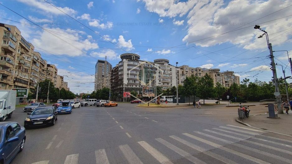 Piata Unirii - Unirii Shopping Center, renovat complet, 3 balcoane, bloc 1996 - Poză 24