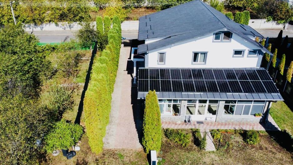 Vila în stil American - Total independentă energetic, garaj + terasă! - Poză 1