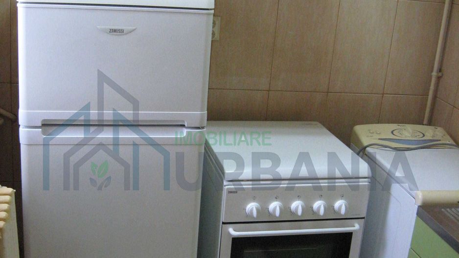 # apt 1 cam. Pacurari AC, 8/10 - Poză 4