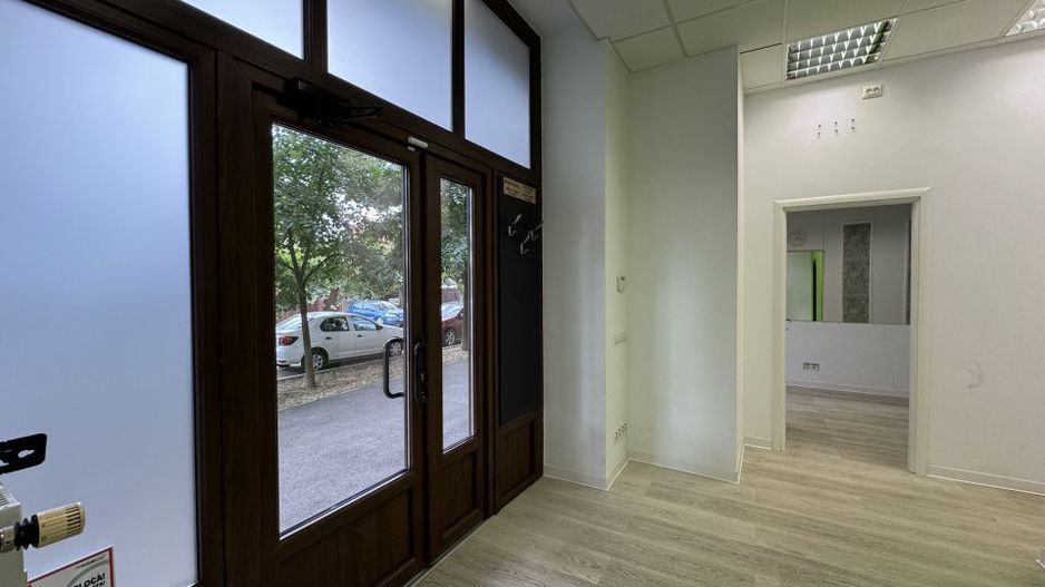 Spatiu servicii, birouri, Zona Modern. Comision 0 - Poză 3