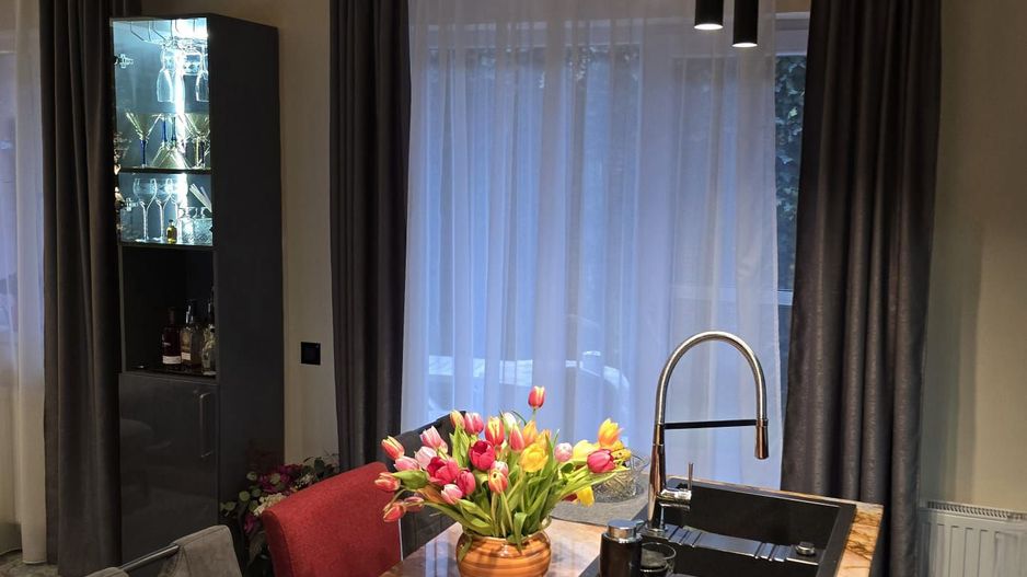 Apartament 2 camere ultrafinisat  cu gradina de 40 m2  zona Tautului - Poză 7