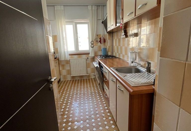 Apartament 3 camere de inchiriat - Poză 3