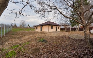 Căsuță renovată modern - Poză 7