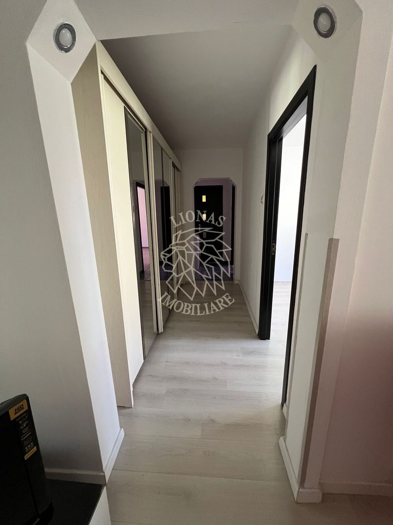 Apartament 3 camere 67 mp-balcon-etaj 3-Zona Andrei Muresanu - Poză 5