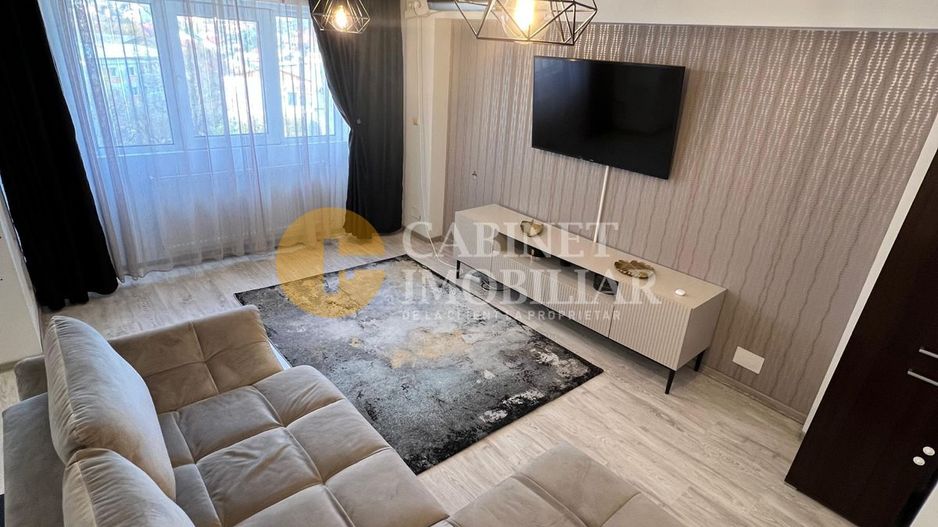 Nicolina- 3 Camere Decomandat -Etaj Intermediar - 2 Bai- Bloc 1986 - Poză 9