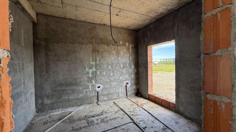 Eleganță și natură: vilă urbană exclusivistă în Tunari - Poză 8