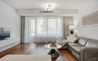 Închiriere apartament 3 camere 130mp - Poză 1