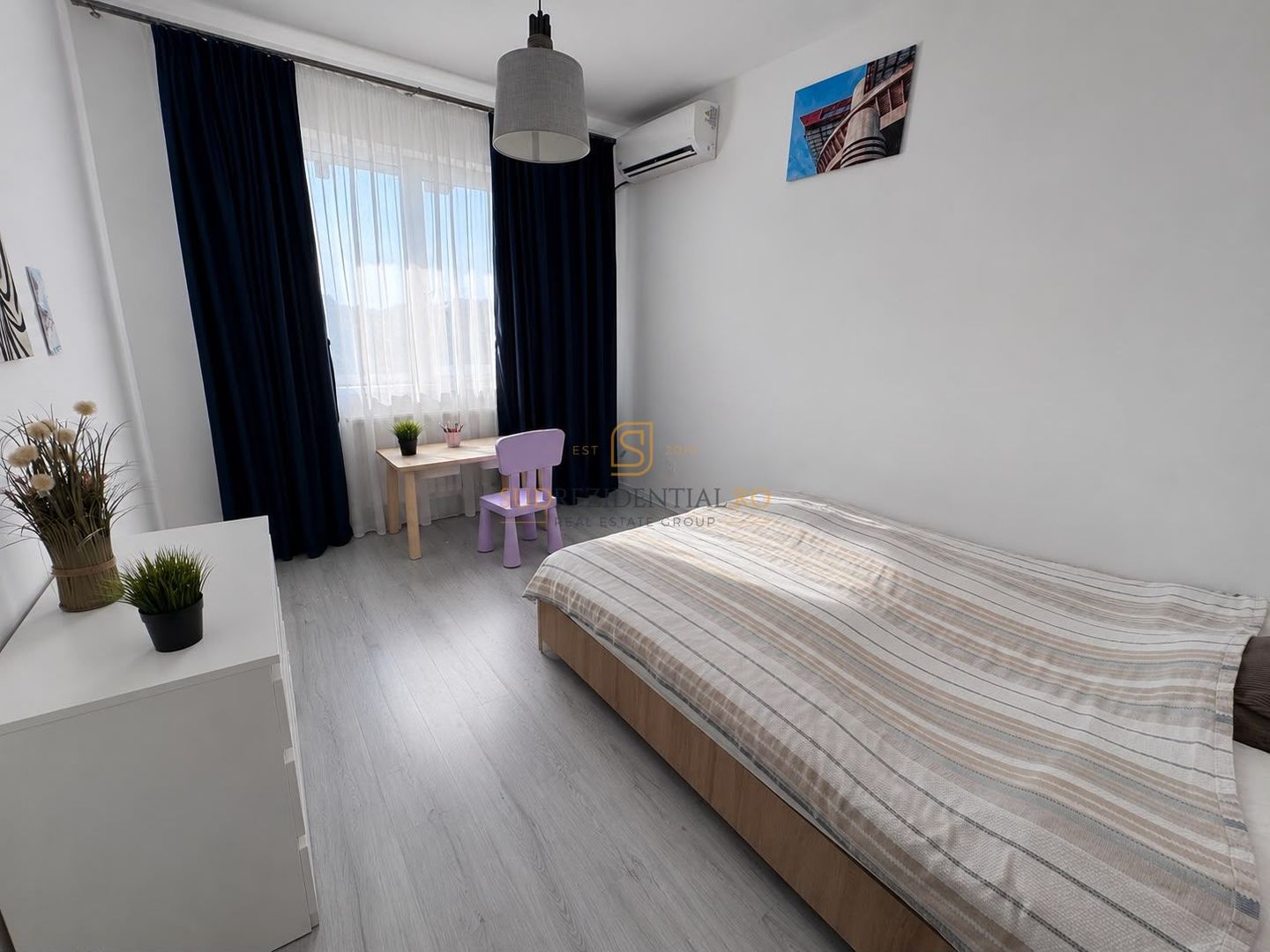 Apartament 2 camere de vanzare, decomandat, acces facil la metrou - Poză 3