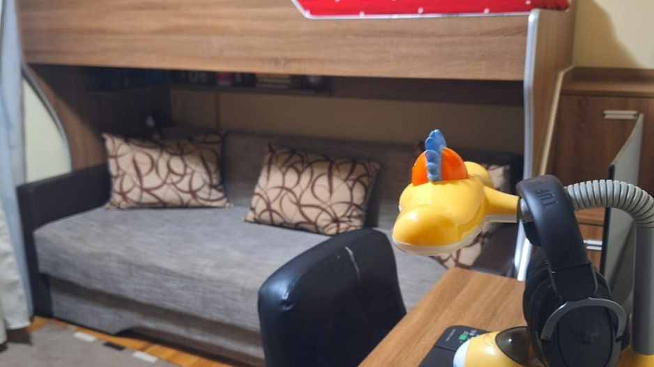 ageuropa.ro vinde apt. 2 cam. 56mp etaj 4 în Micro 16. - Poză 6