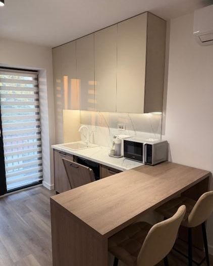De inchiriat apartament 2 camere nou, central, Universitate, 600 Euro - Poză 2