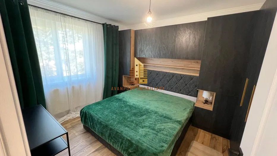 | Apartament cu 3 camere | Semidecomandat | Cartierul Grigorescu | - Poză 2