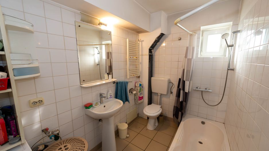 Casa cu 4 camere de vanzare Domnesti - Poză 14