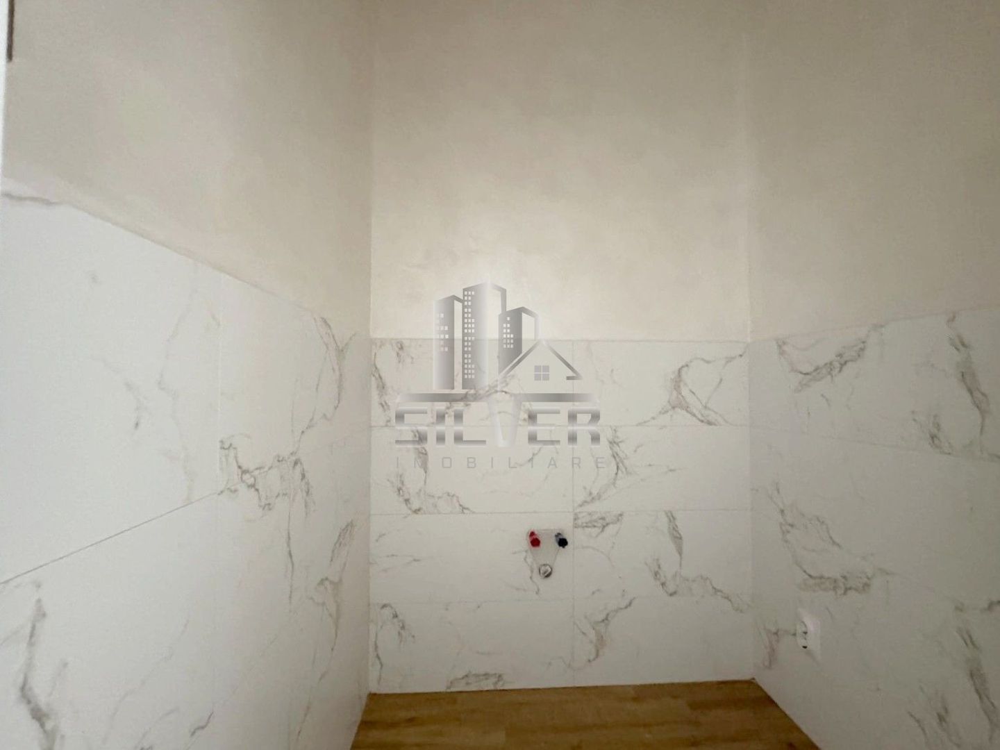 Apartament cu 3 camere/72mp/CF/zona Sub Cetate. - Poză 4