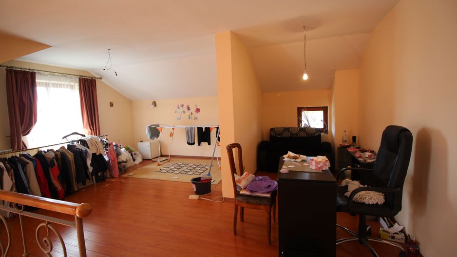 Imobil pretabil PENSIUNE- 518 Euro /mp - Poză 10