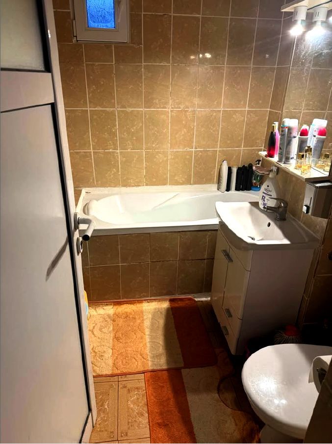 Apartament 4 camere, decomandat, Cetate, Mercur, 2 bai, pivnita - Poză 6