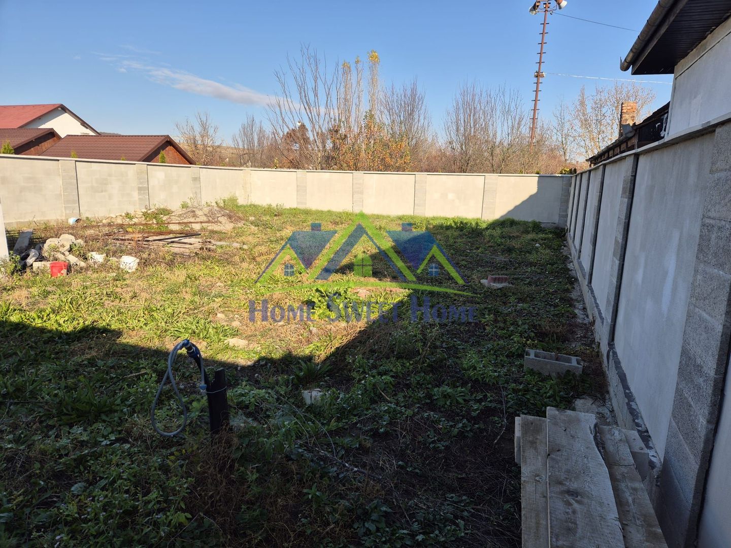 Teren 319 mp – zona Buituri Hunedoara (Petofi Sandor) – Gard nou, porț - Poză 4