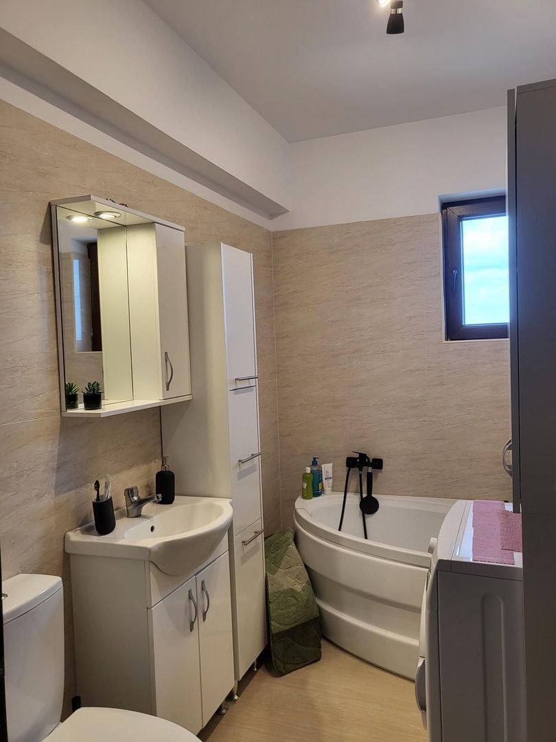 AP. 2 CAMERE- PARCARE INCLUSA, BUCATARIE INCHISA, CENTRALA PROPRIE - Poză 5