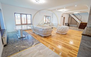 Lazu - Vila de vânzare compusă din P+1E+M. - Poză 1