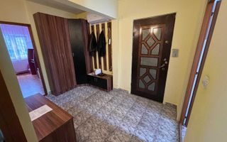 BRASADAS vinde ap 3 cam etaj 4/4 in Micro 17. - Poză 2