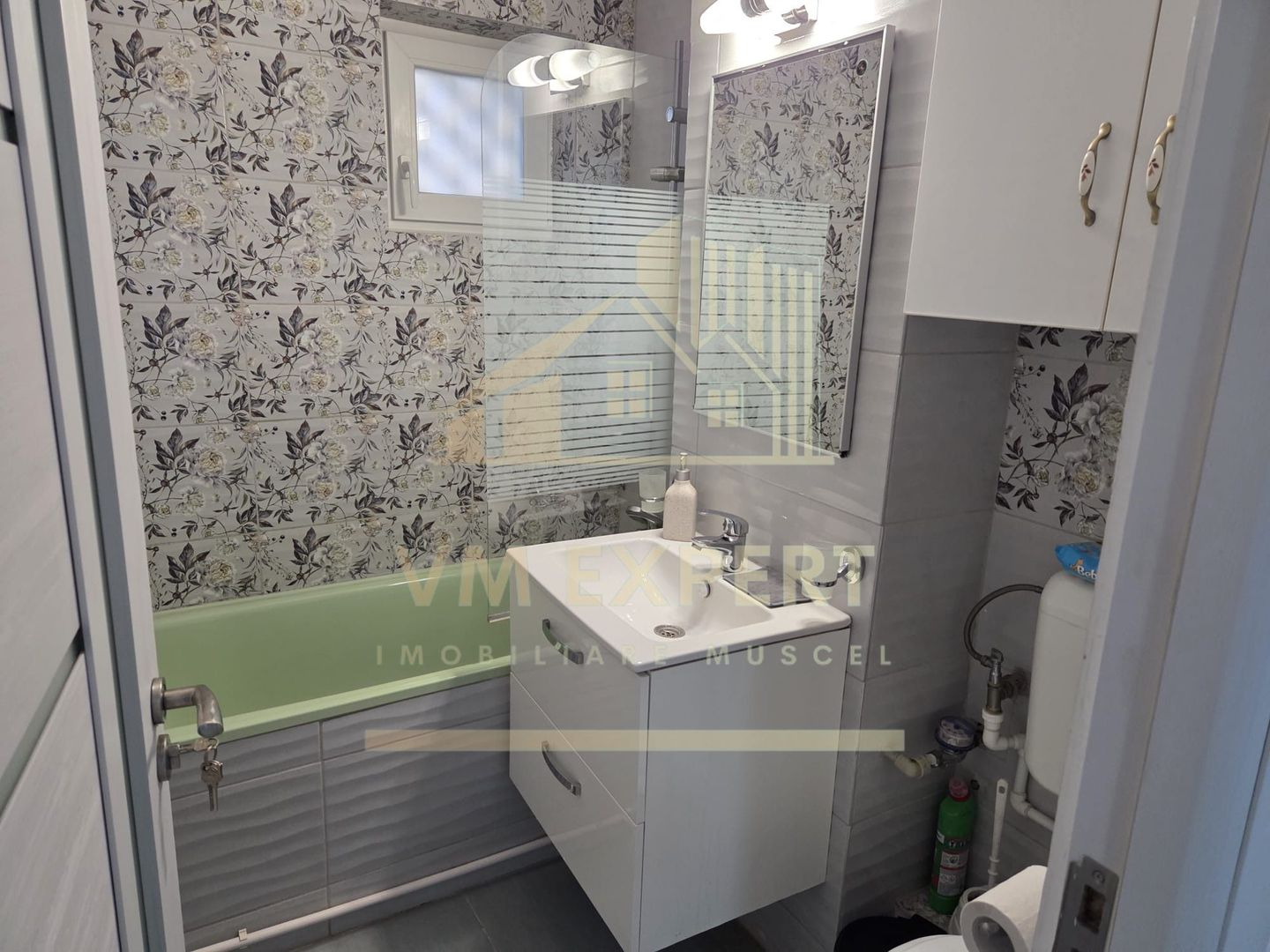 APARTAMENT 3 CAMERE ETAJ 2 CALEA BUCUREȘTI- PITEȘTI - Poză 9