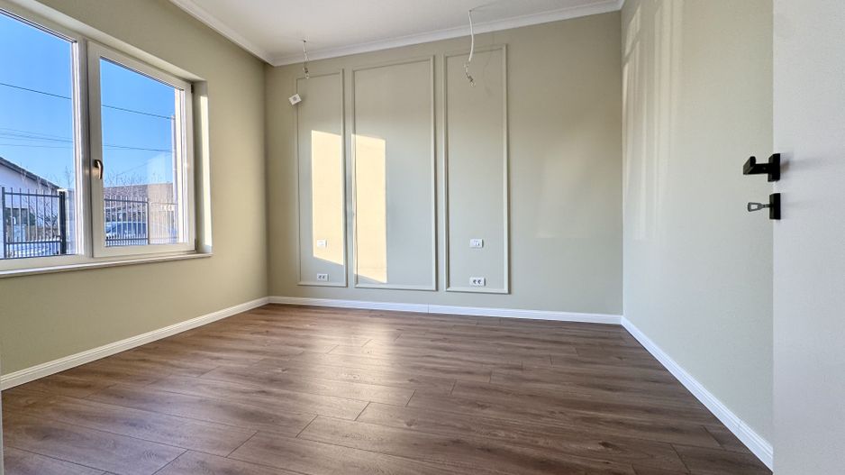Duplex modern cu grădină, la intrare în Moșnița Nouă - Poză 14