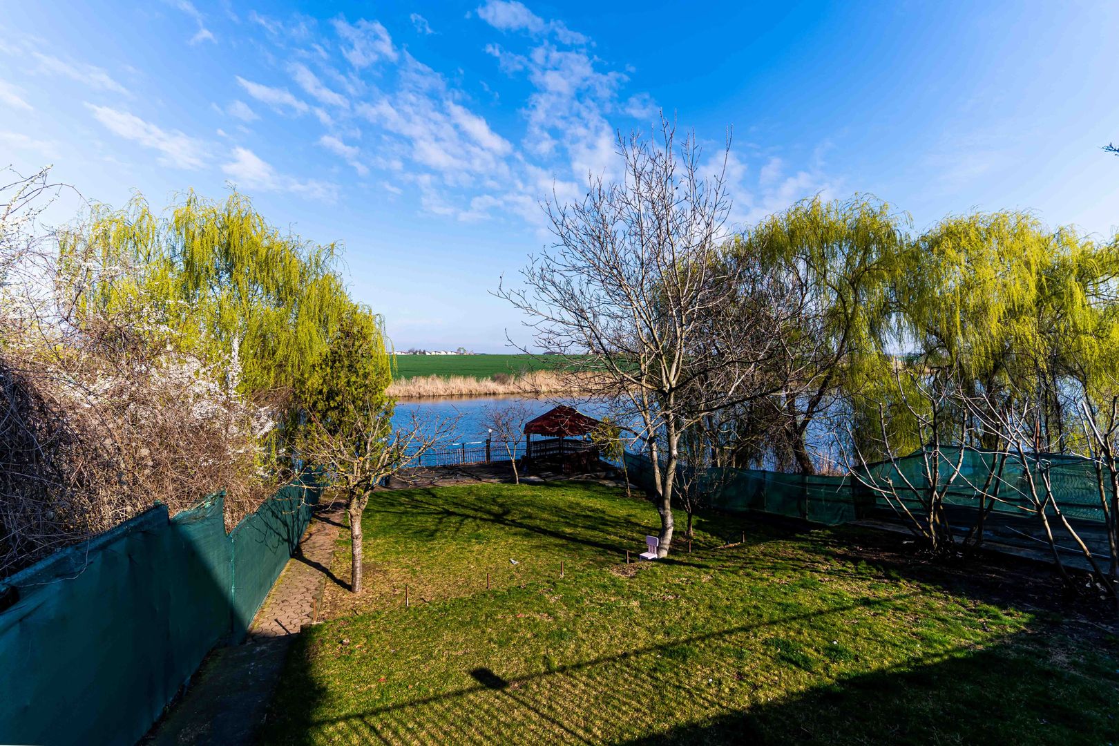 Casă / Vilă cu 6 camere de vânzare în Balotesti - Poză 4