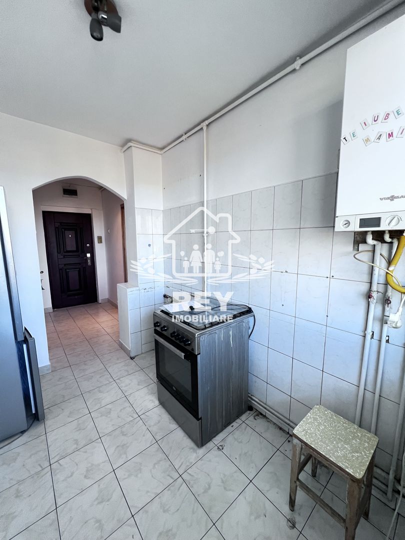 Apartament 2 camere,bloc cu lift, Str. Oștirii/Mihai Viteazul/N.Iorga - Poză 3