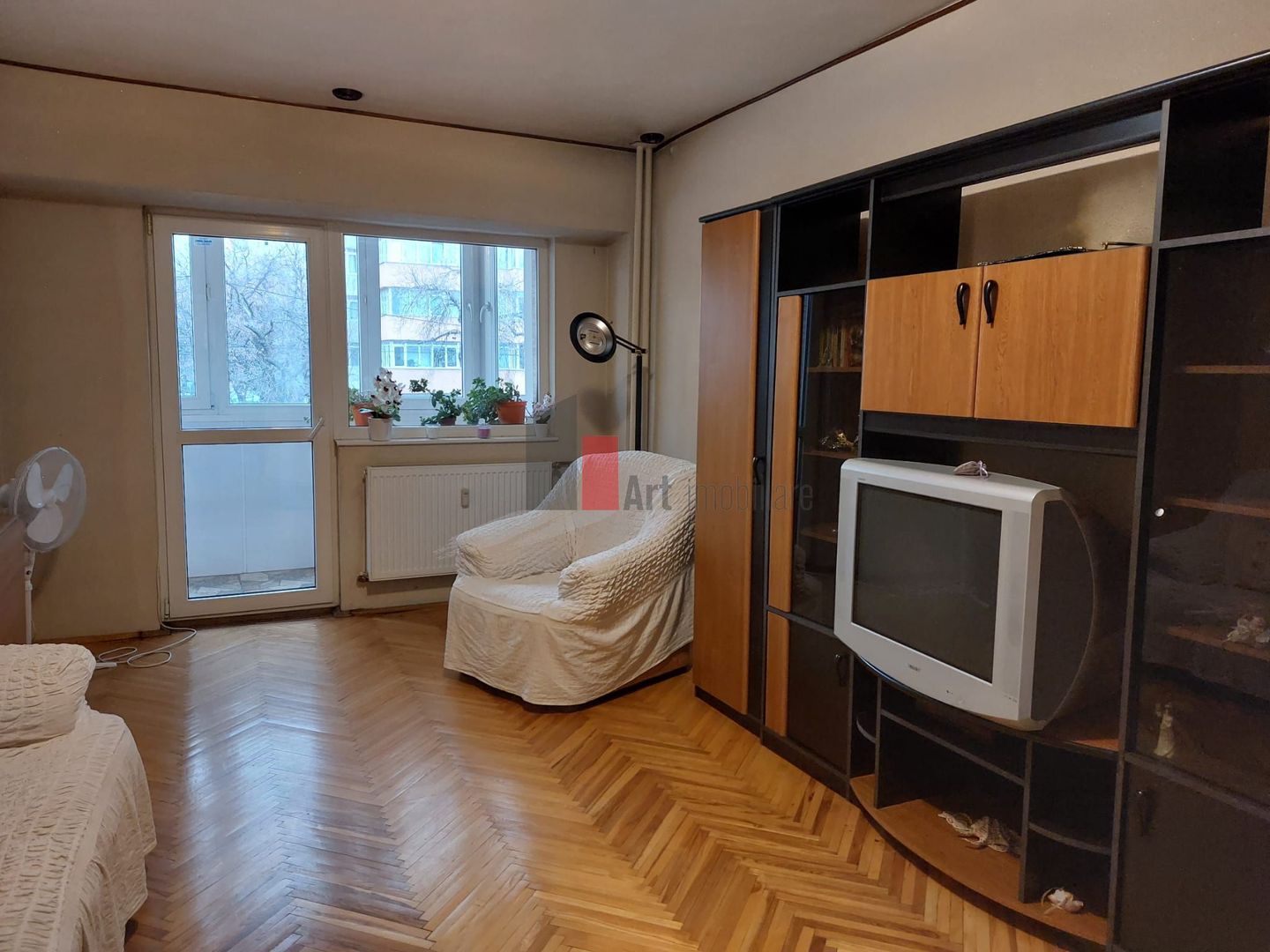 Apartamentul "POLIRAN", Rahova-Liceul Bolintineanu, bloc stradal, vedere mixta - Poză 1