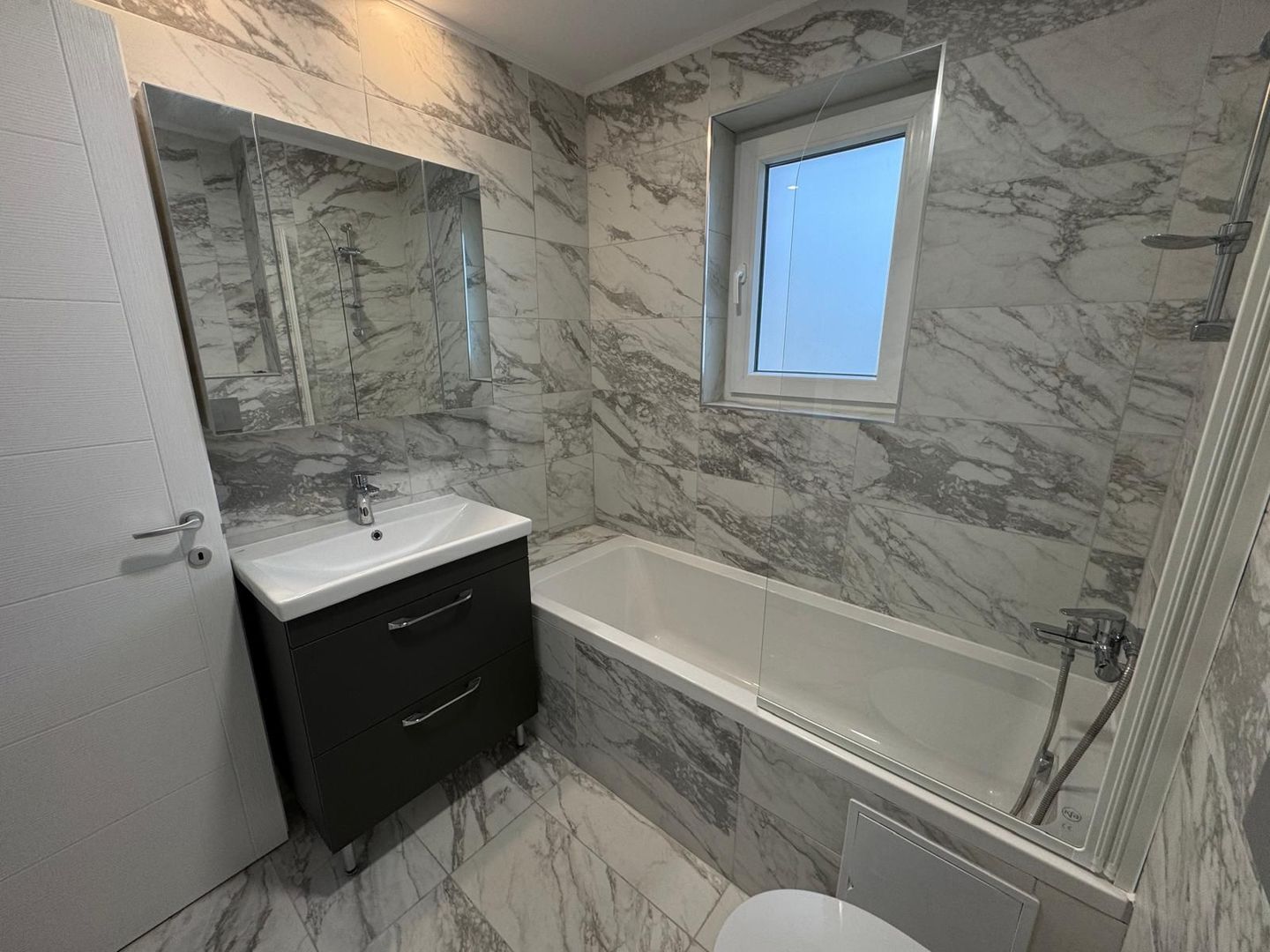 Vila noua cu mansarda Cosmopolis - Poză 26