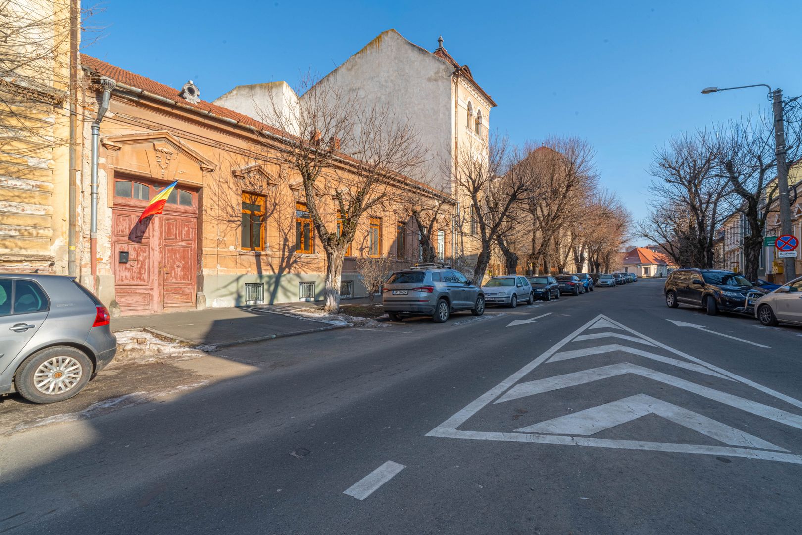 Apartament 2 camere parter înalt, amenajat complet. - Poză 1