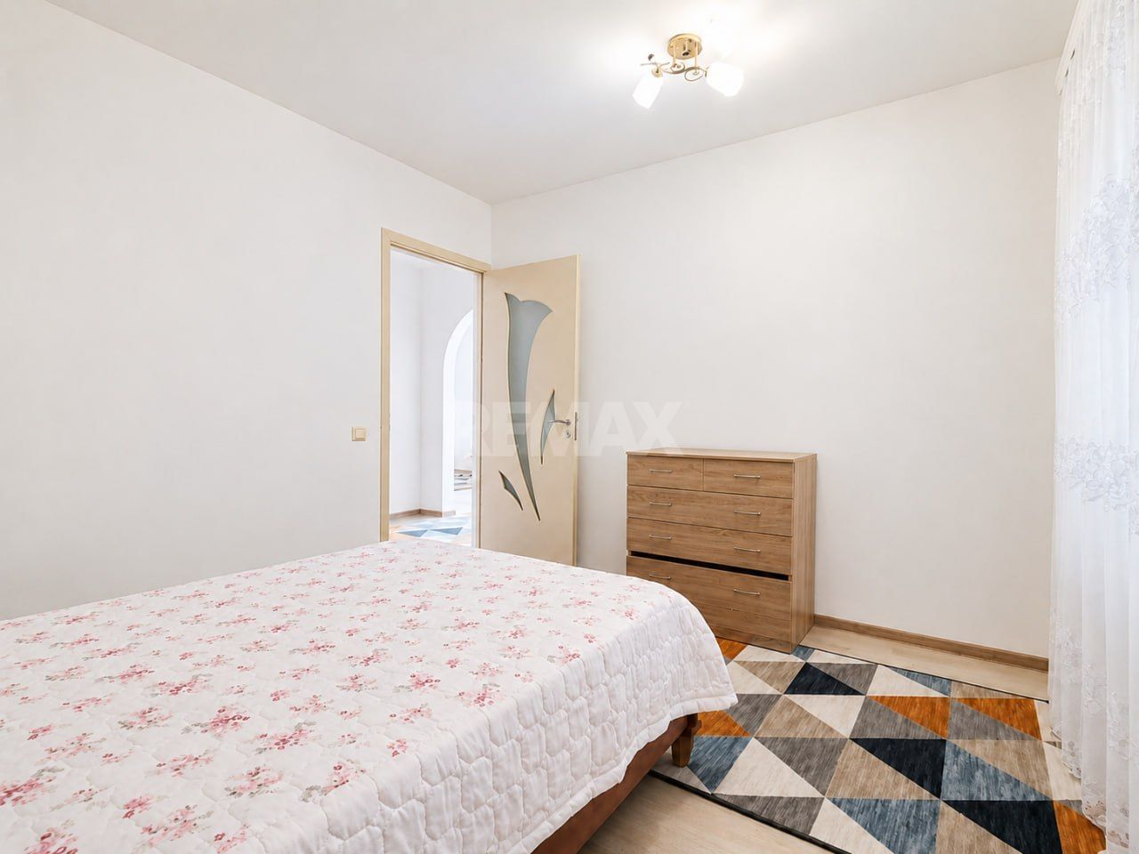 Casă generoasă cu 2 Nivele și confort modern – 10 Ari, Băcioi (sat Frumușica) - Poză 18