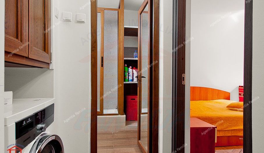 De vanzare apartament 2 camere Centru, etaj 3 - Poză 7