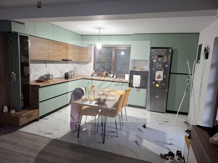 Vila 4 camere Comuna Dascalu - Poză 4