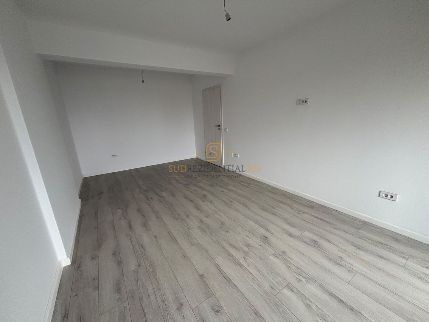 Apartament 2 camere de inchiriat, acces metrou Berceni - Poză 2