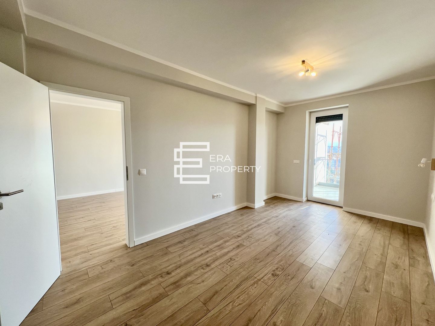 Apartament 2 camere - etaj 1- la cheie -zona Industriala Vest, Sibiu - Poză 3