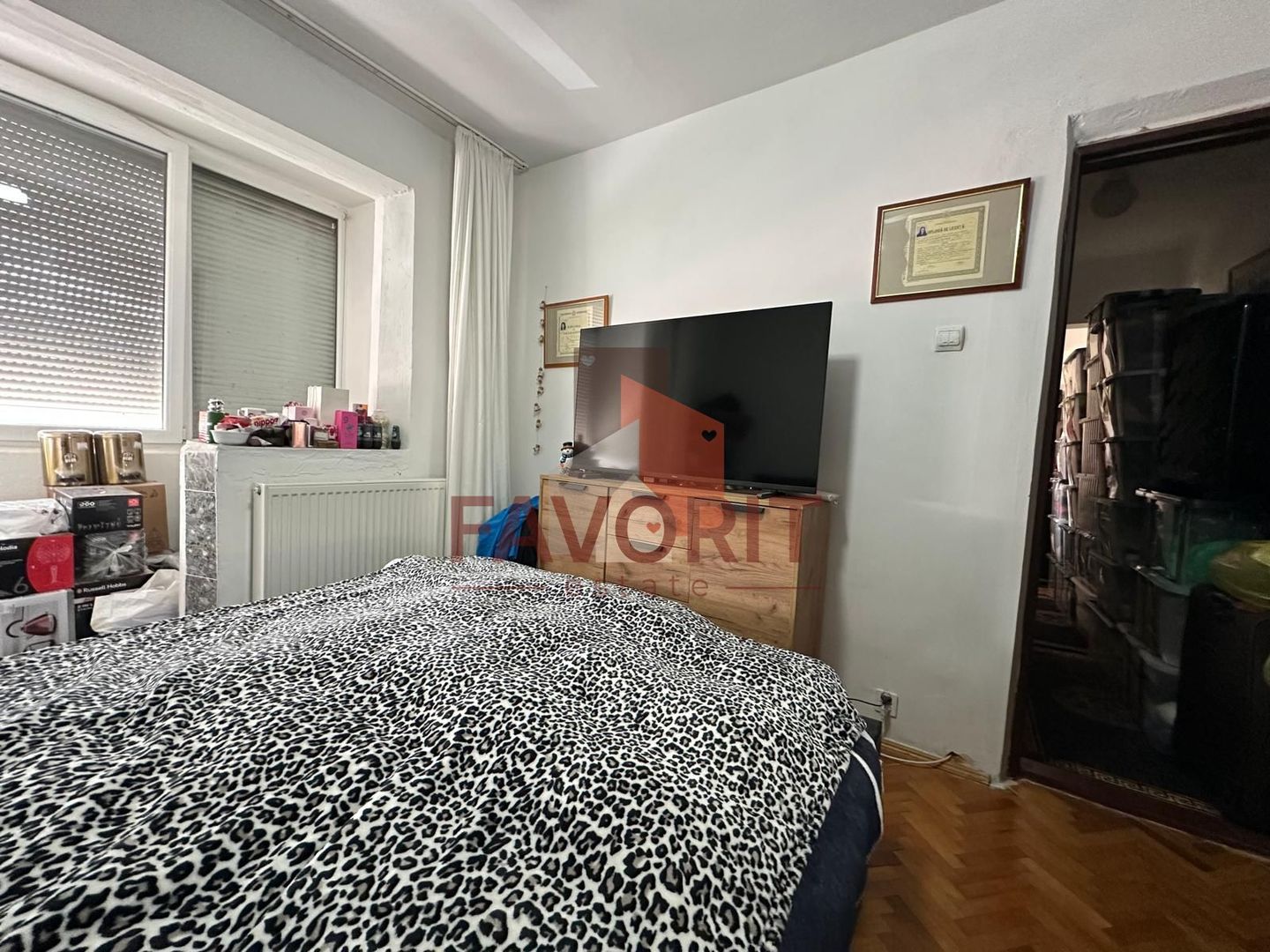 4 camere | centrala prorpie | etaj intermediar | boxa | zona excelenta - Poză 2