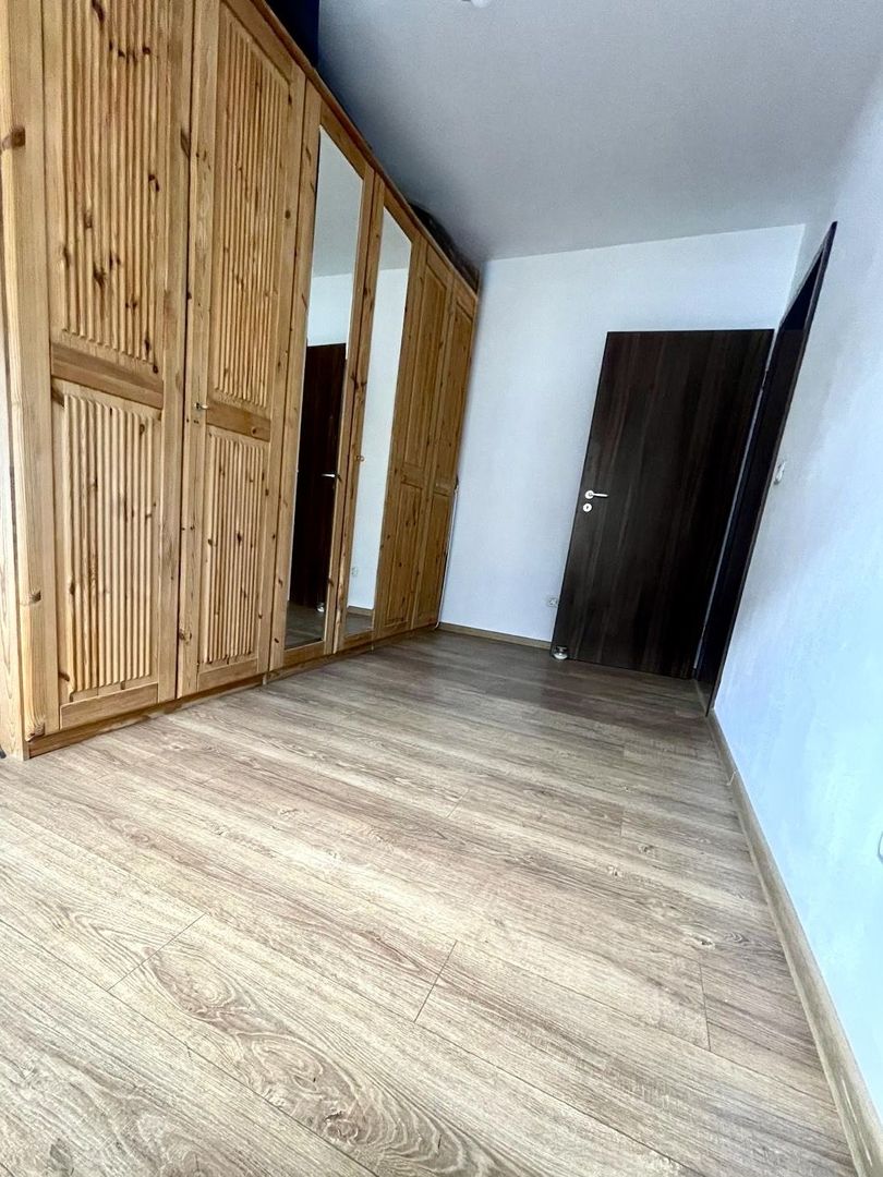 APARTAMENT IN VILA - Poză 7