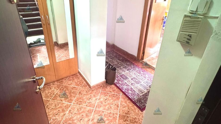 Apartament 3 camere de vânzare – Zona Valah - Poză 4