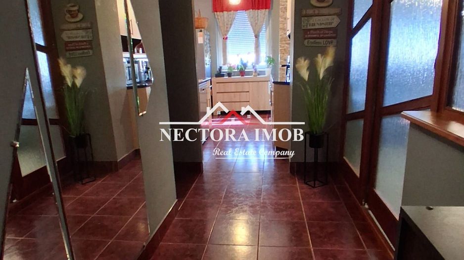 Apartament ULTRACENTRAL SALONTA, 3 camere, 74 mp, mobilat/utilat total - Poză 5