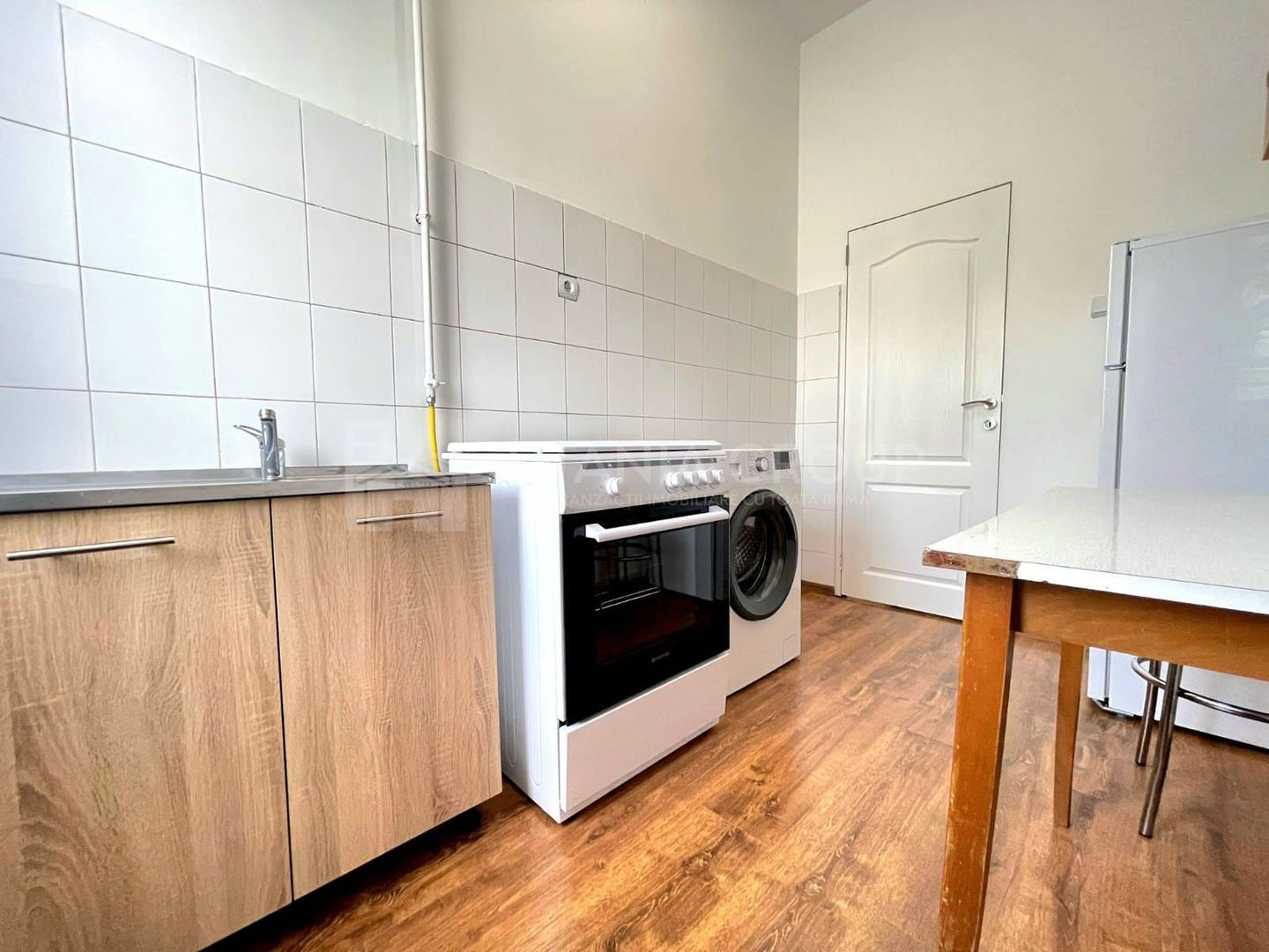 Garsoniera cocheta,  decomandata, pet friendly - zona Craiter - Poză 6